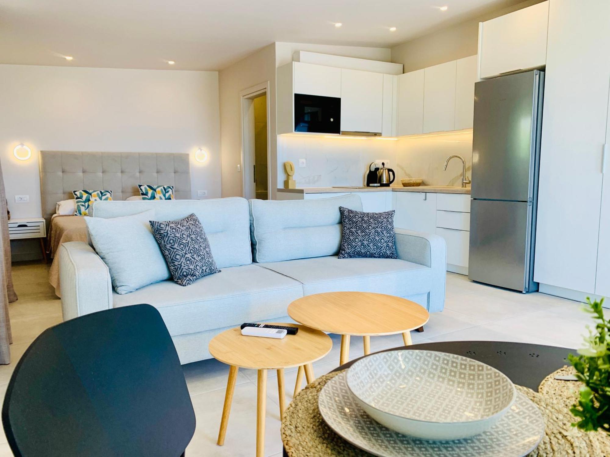 Thelfi Luxury Studio In Attica - Close To Varkiza Beach - Sea View Vari  Bagian luar foto