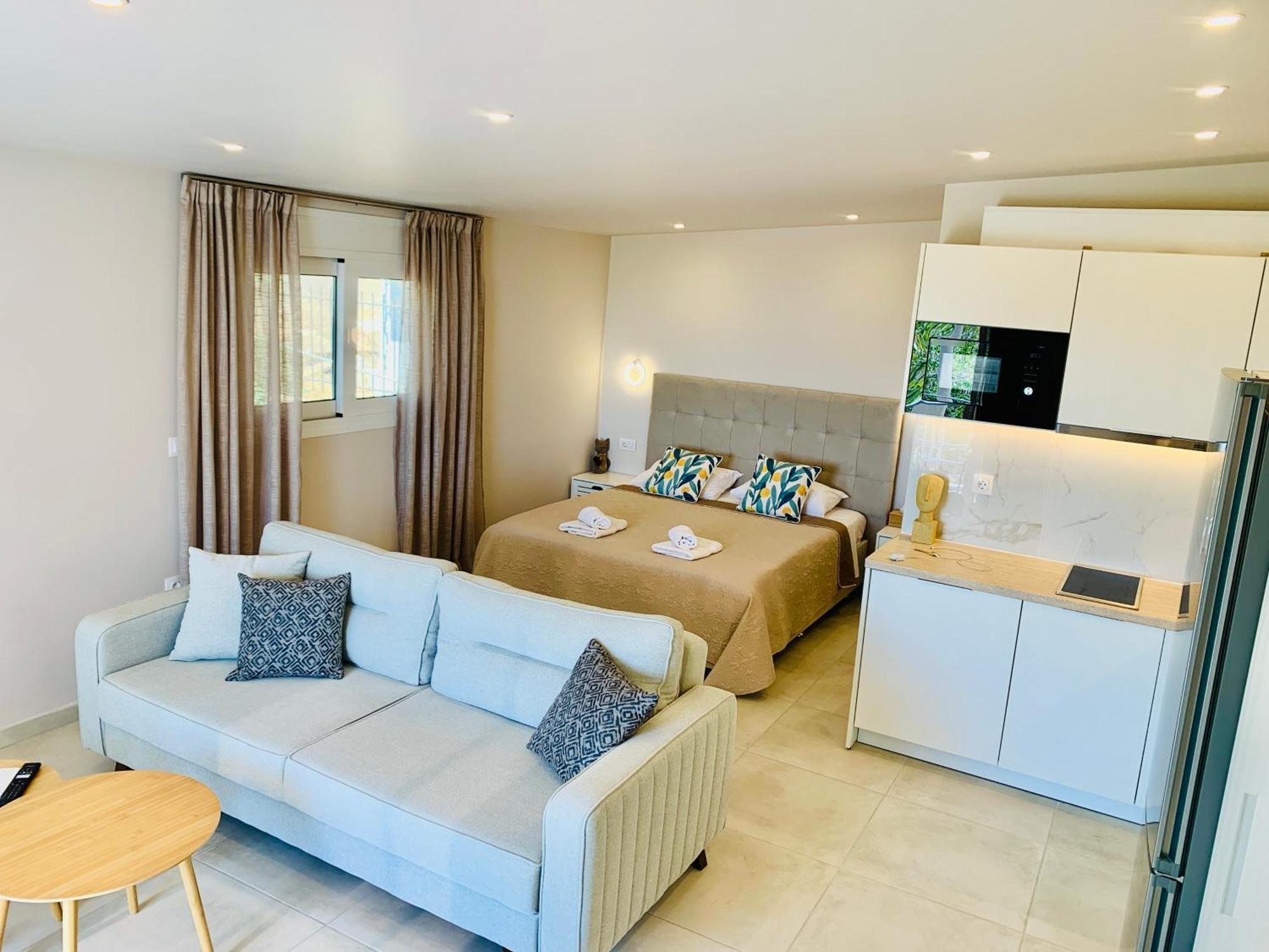 Thelfi Luxury Studio In Attica - Close To Varkiza Beach - Sea View Vari  Bagian luar foto